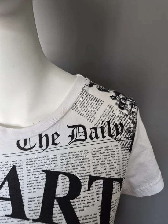 White & Black Graphic Newspaper Print Short Sleeve Tee - Picture 3 of 4